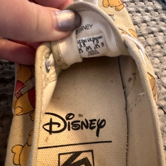Vans Authentic Disney Winnie the Pooh - Picture 2 of 4